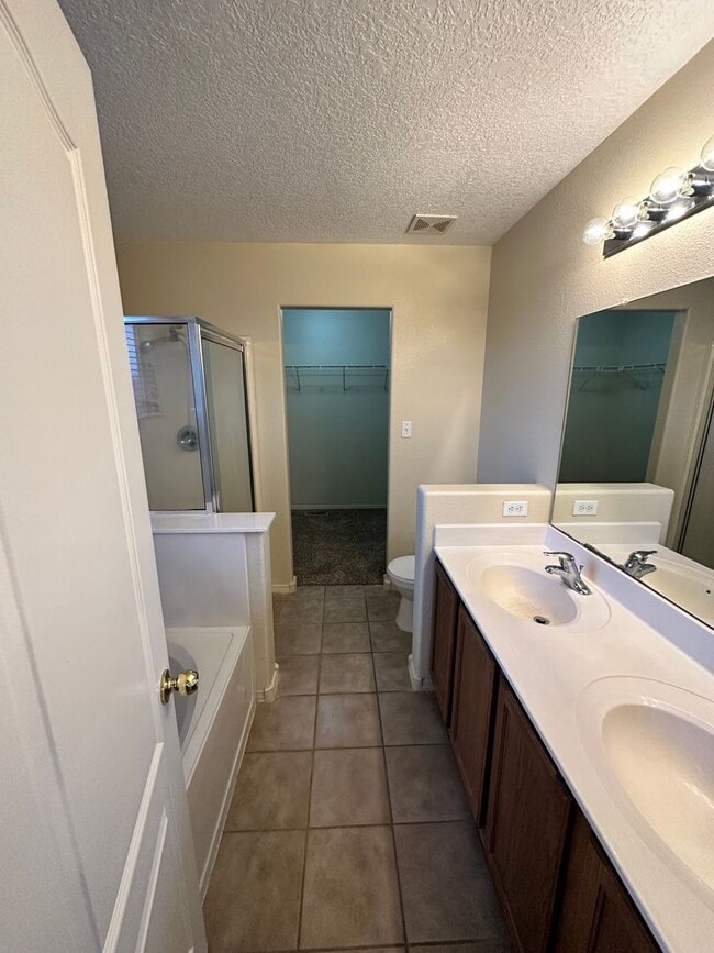 Building Photo - 760 Bear Grass Ct SW