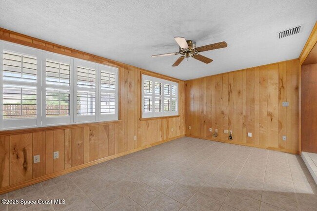 Building Photo - 3324 Sunrise Blvd