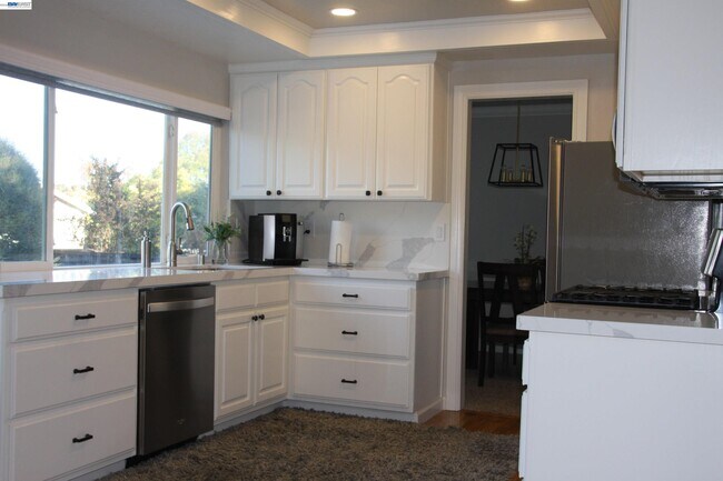 Building Photo - 3253 Pomace Ct