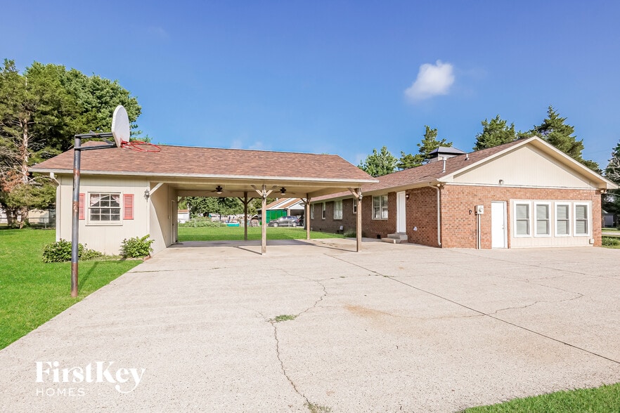 Building Photo - 345 Highfield Dr