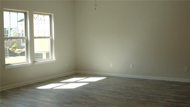 Building Photo - 1174 Lake Dr SW