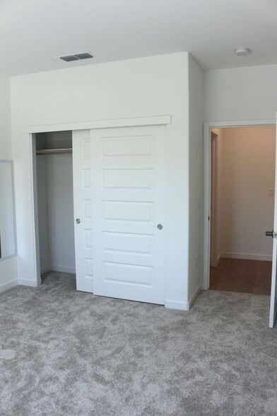 Building Photo - 12663 Snowy Owl Way