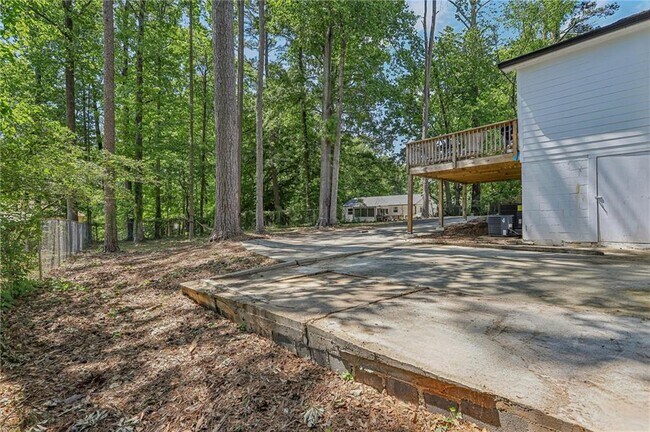 Building Photo - 3898 Skidmore Dr