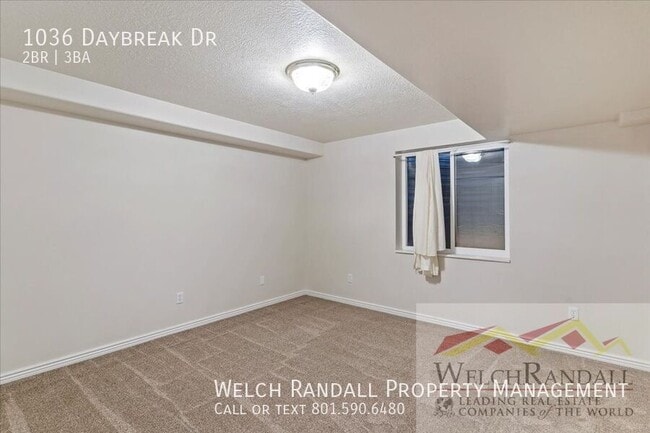 Building Photo - 1036 Daybreak Dr