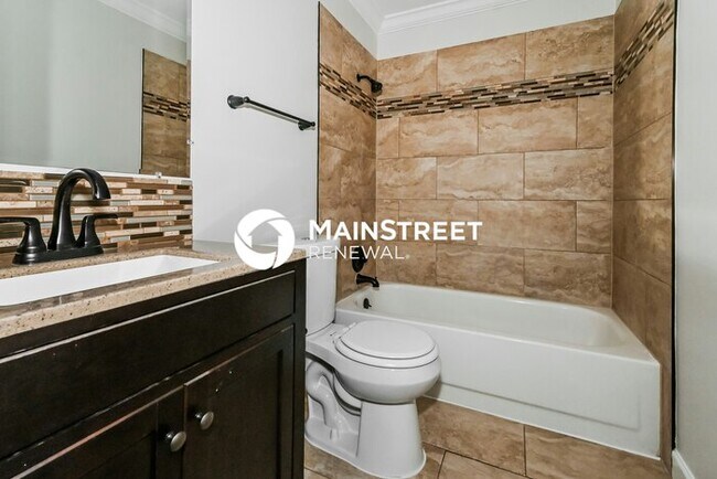 Building Photo - 3 Bedroom Pet-Friendly Home in MEMPHIS, TN with Main Street Renewal