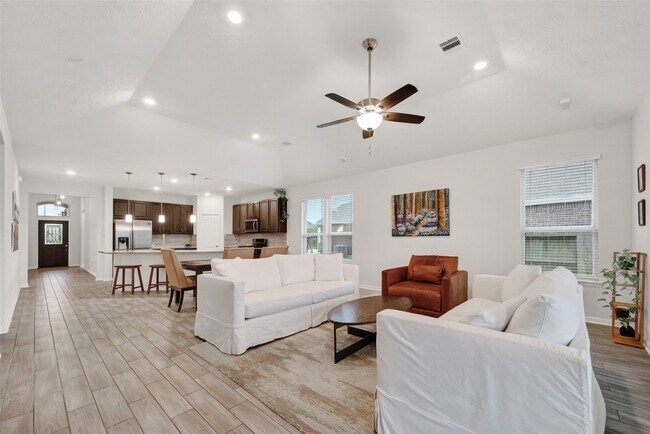 Building Photo - 15607 Barton Orchard Ln