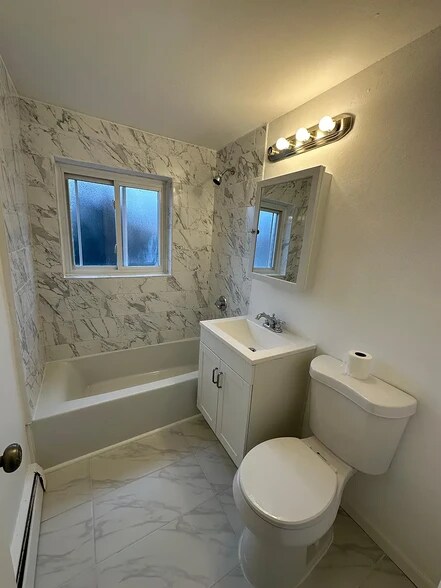 Building Photo - 28 Bryon Rd