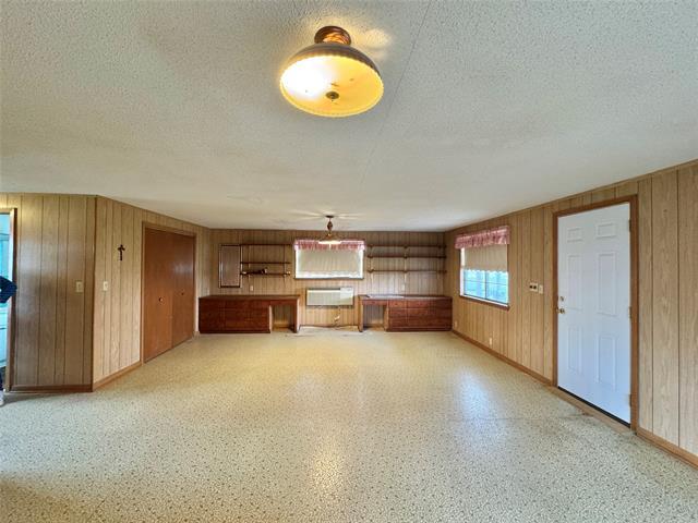 Building Photo - 1090 Fm 1200