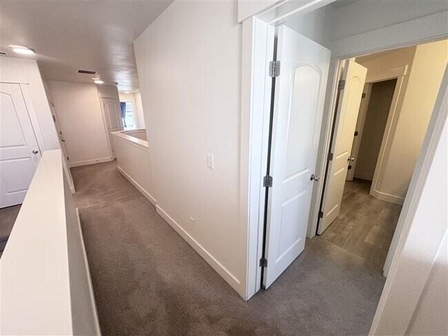 Building Photo - 3985 W 1960 N