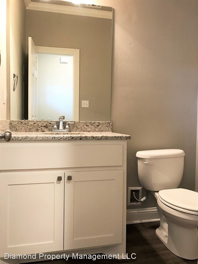 Building Photo - 3 br, 2.5 bath House - 507 Perfect Place