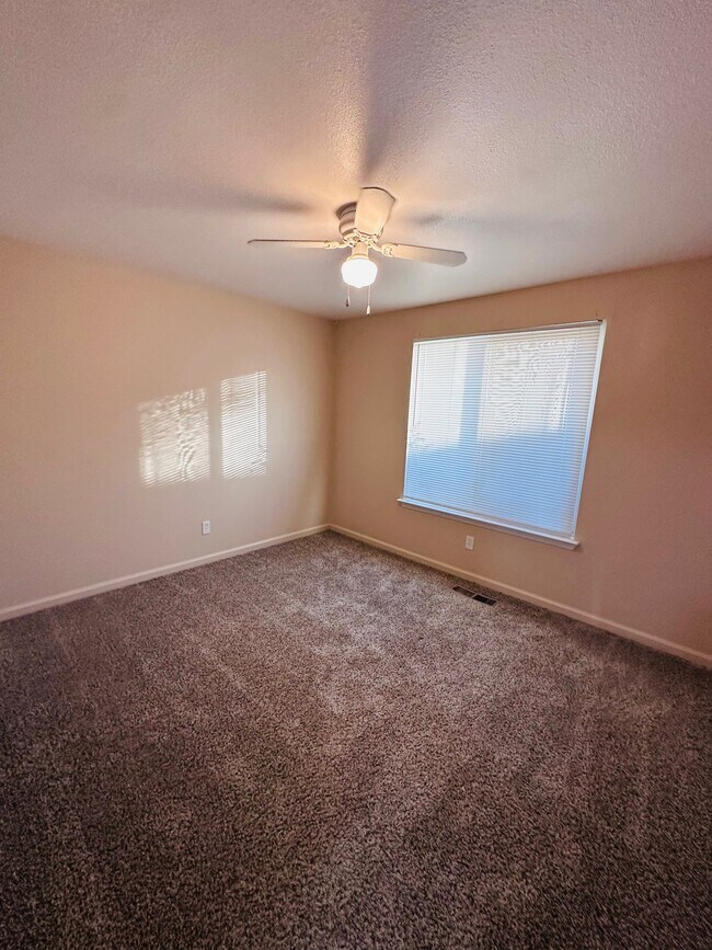 Building Photo - 1545 Wrangler Ln