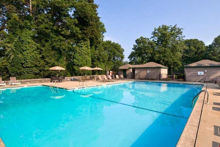 Building Photo - 4003 Eastview Ln