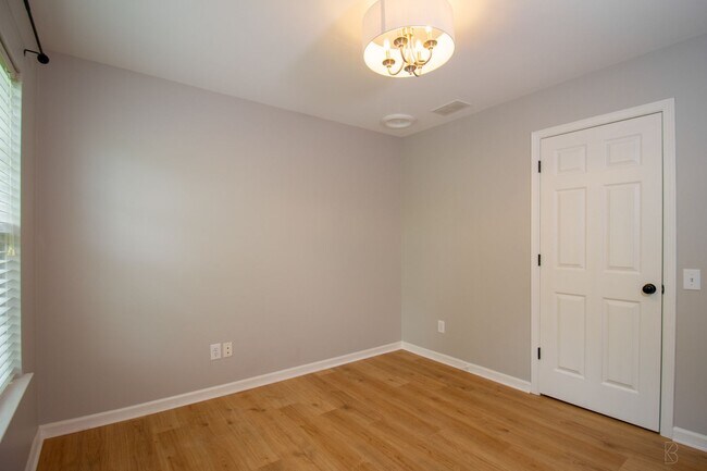 Building Photo - 4 bedroom home in Ballantyne