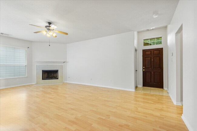 Building Photo - 20214 Sendera Oaks Ln