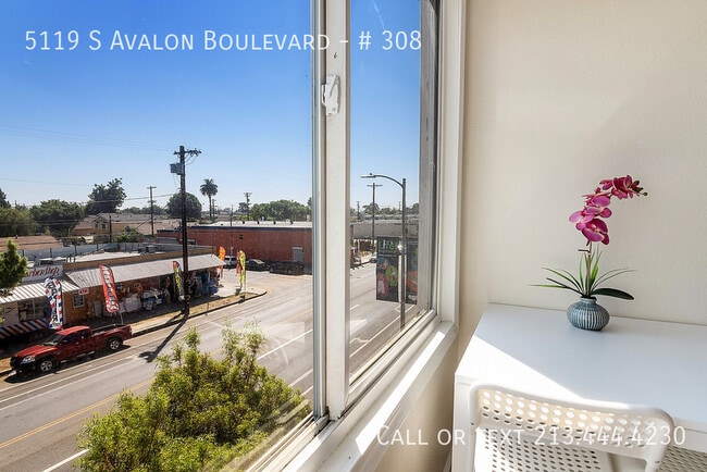 Building Photo - 5119 S Avalon Blvd