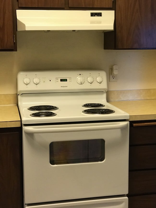 Building Photo - Ebba Properties