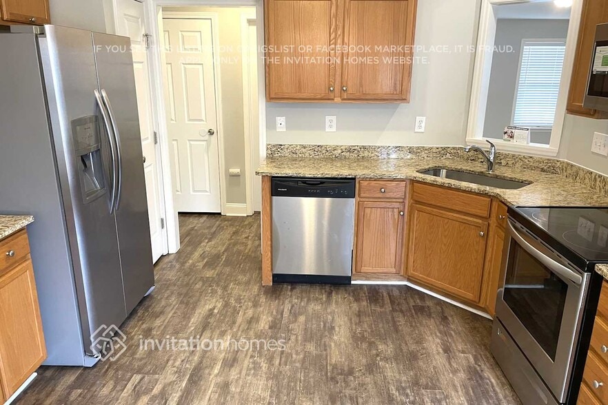 Building Photo - 4705 Waterbell Ln