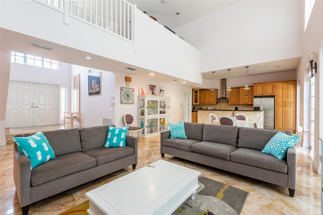 Building Photo - 2999 Banyan Rd