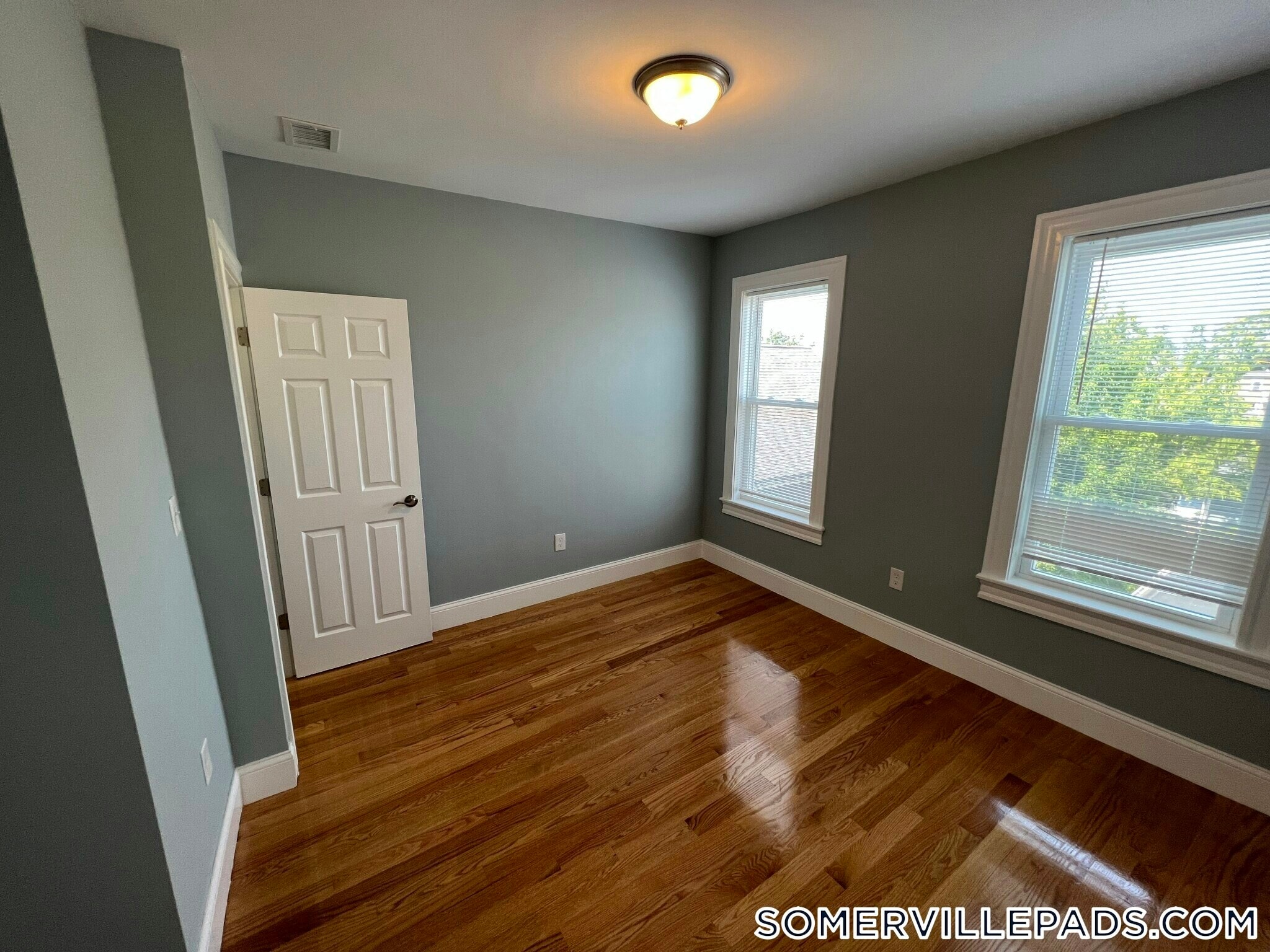 Building Photo - 366 Highland Ave