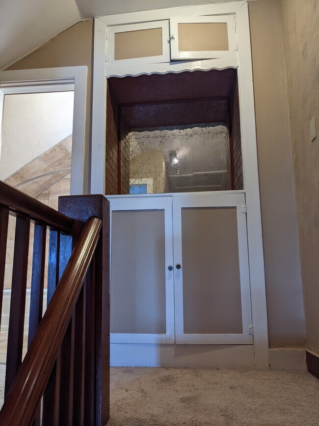 Building Photo - 2227 N Grand Ave