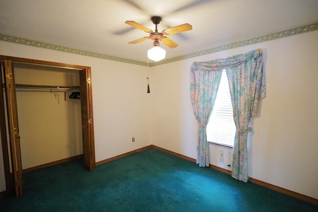 Building Photo - 1309 Domingo Dr