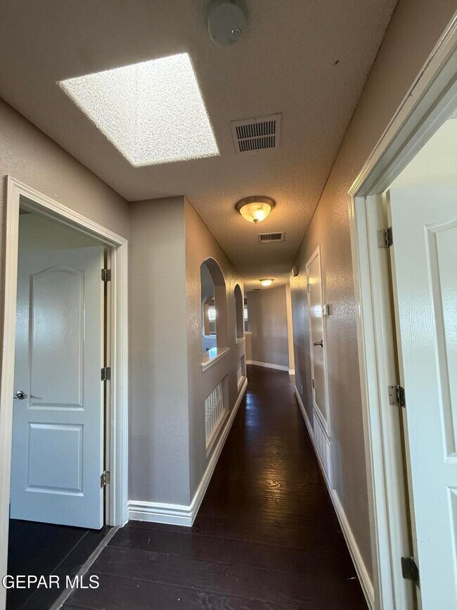 Building Photo - 12709 Tierra Lily Ct