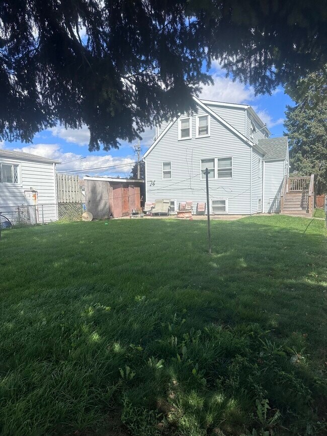 Building Photo - 3301 N Ozanam Ave