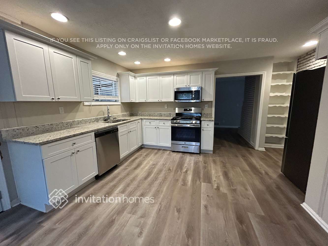 Building Photo - 1921 Cindy Dr