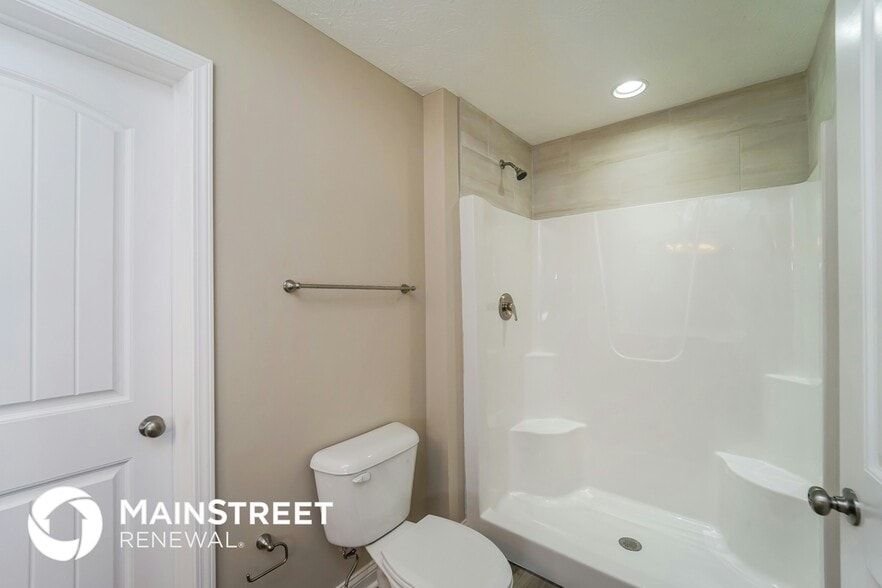 Building Photo - 11926 Washington Green Rd