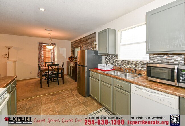 Building Photo - 3703 Frigate Dr