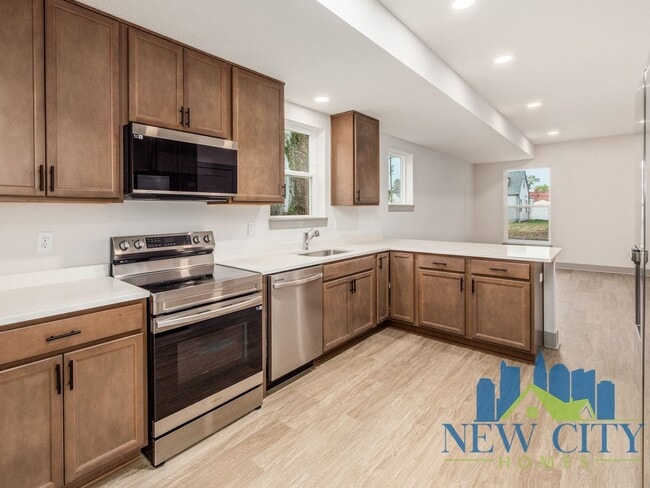 Building Photo - Recently Built 2 Bedroom 2 1/2 Bathroom Single Family Home in South Columbus!