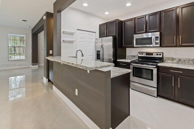 Building Photo - 1228 SW 147th Ave