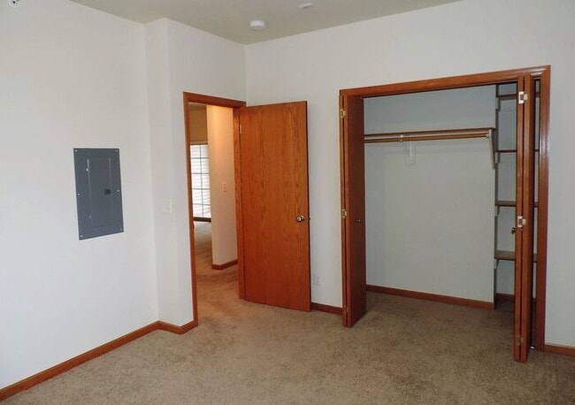 Building Photo - $1,235 | 2 Bedroom, 2 Bathroom Condo | Pet Friendly* | Sublease* | Available for February 21st, 2...