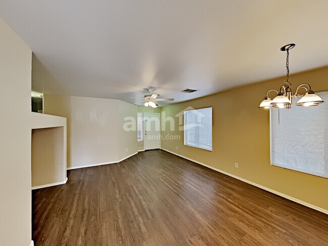 Building Photo - 16603 W Paradise Lane