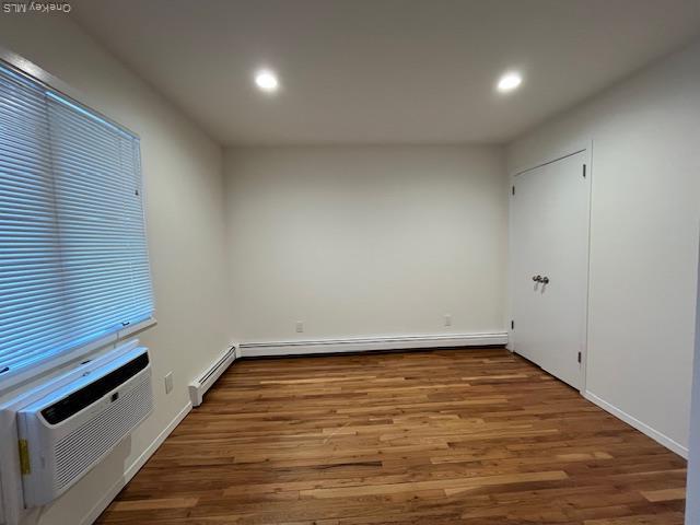 Building Photo - 42 Sintsink Dr E