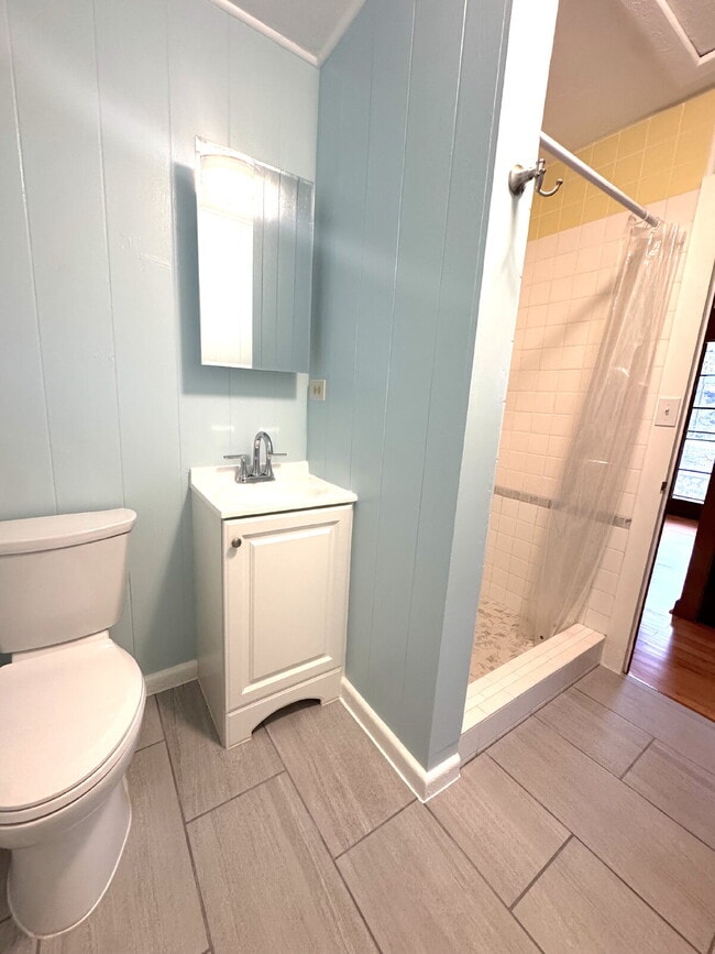 Building Photo - "Cozy 2-Bed Gem in Panaewa, Hilo - Perfectly Conveniently Located!"