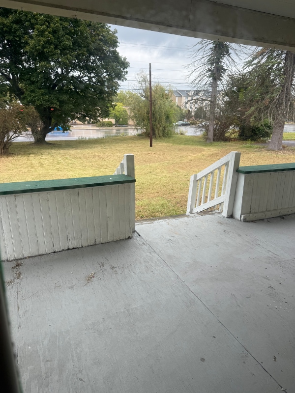 Building Photo - 1326 E College Ave