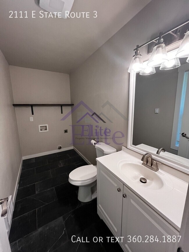 Building Photo - 2111 WA-3