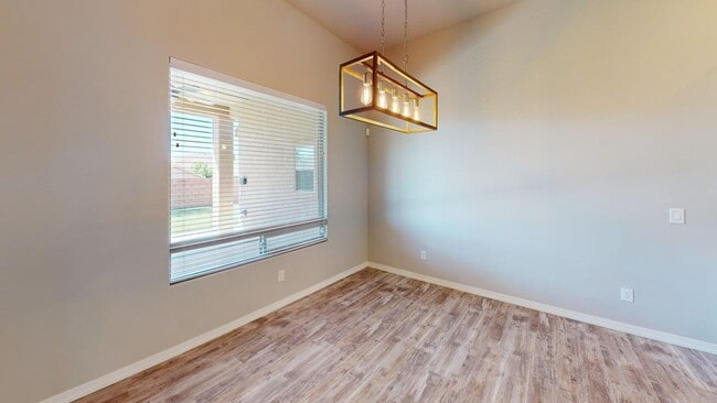 Building Photo - 490 Montecito Dr