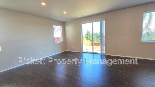 Building Photo - 1032 Baker Hts Lp