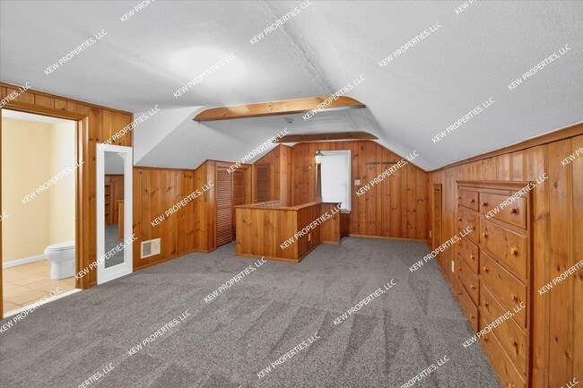 Building Photo - Lovely 3-Bedroom, 1.5-Bathroom Brick Bungalow for Rent in Redford Twp.!