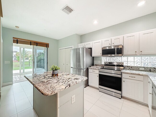 Building Photo - Gorgeous 3 bedroom 2 bath Single Family Home in Delray Beach