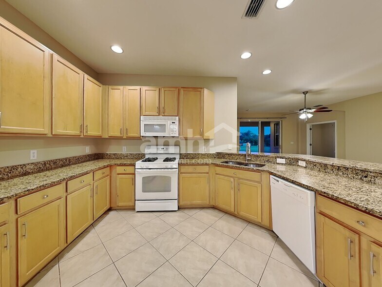 Building Photo - 15692 Lemon Fish Dr