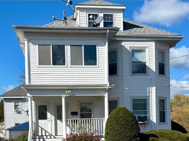 Building Photo - 94-96-96 Columbia Park