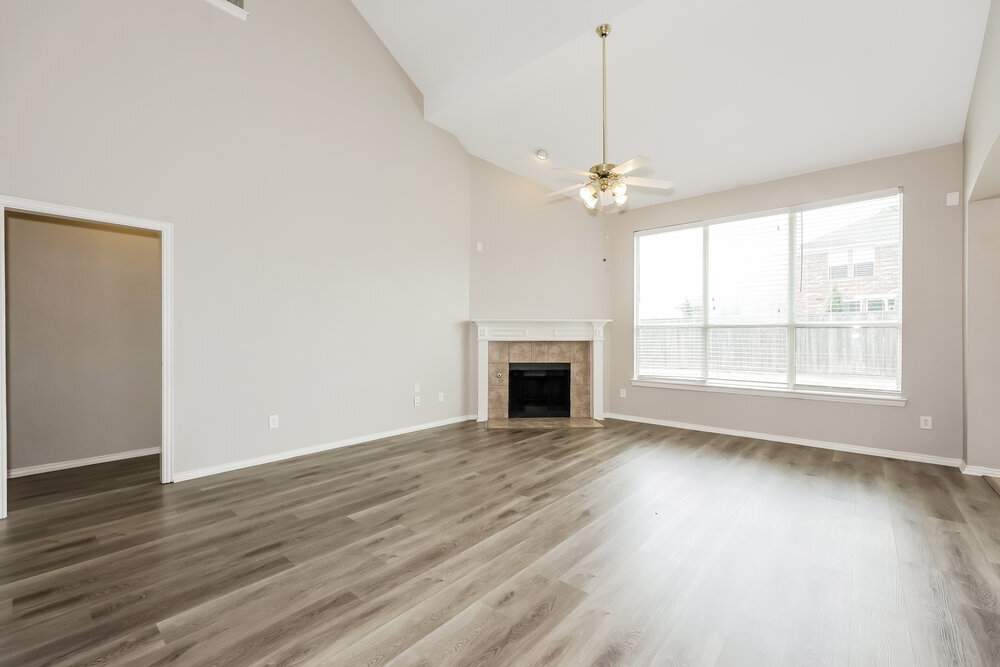 Building Photo - 4500 Clear Lake Ln