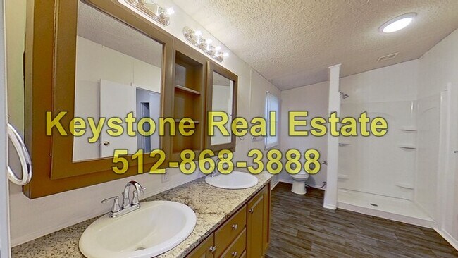 Building Photo - Lovely 4-bedroom, 2-bath home offering 2,048 sq ft on 1.21 scenic acres in Georgetown!