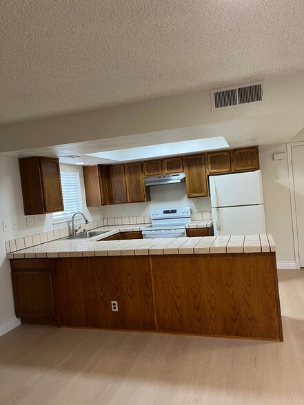 Building Photo - 4120 Gannet Cir