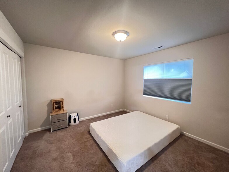 Building Photo - Beautiful Bothell Home!