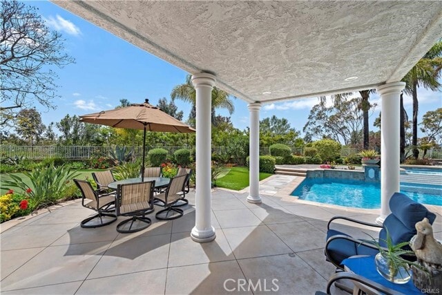 Building Photo - 25606 Stratford Pl