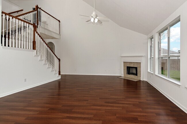 Building Photo - 46 S April Mist Cir